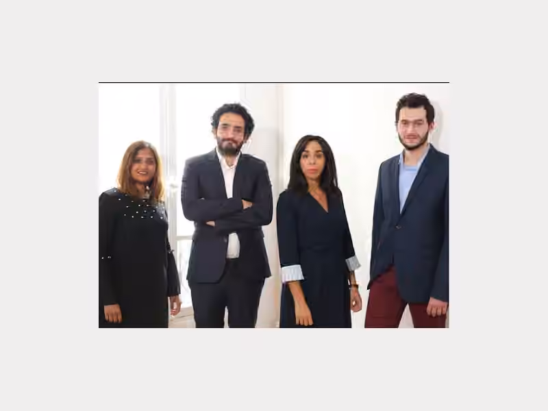 HOWARD AVOCATS