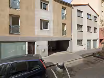 Maître Meziane Dalila Avocate barreau hors UE